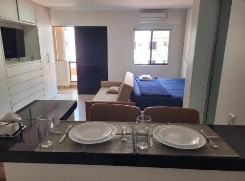 Flat Lakeside Beira lago