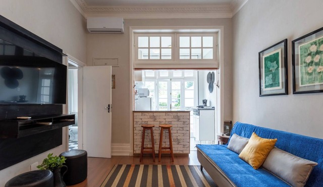 Flat no Palácio Quitandinha com Varanda e Vista