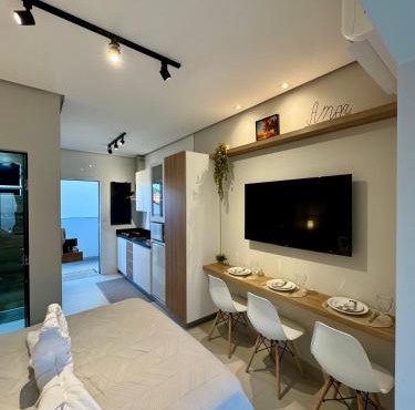 Flat Premium com Garagem, Varanda e Carregador EV - Ahava Stays