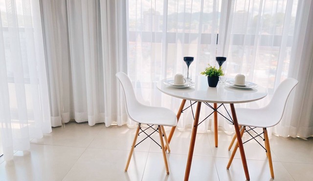 Flat with View + Air Conditioning 500 m from the Park