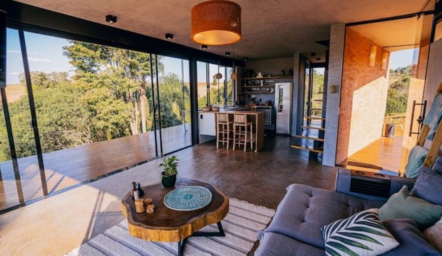 Forest House/Retreat with incredible views near São Paulo