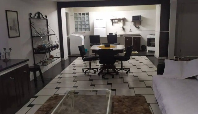 FREEDOM! Complete apartment in the center
