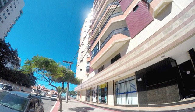 Front building w/a beach in Guarapari: All furnished/Inter. wifi + cable TV