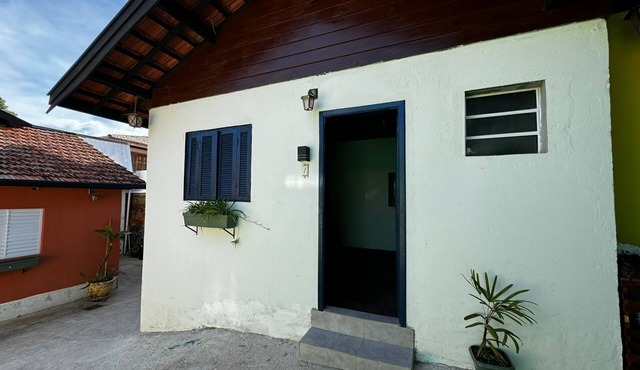 ft1 Suite com Banheiro Privativo no Centro de Campos do Jordão