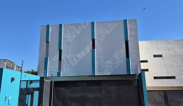 Full duplex, comfortable and quiet in Encarnación