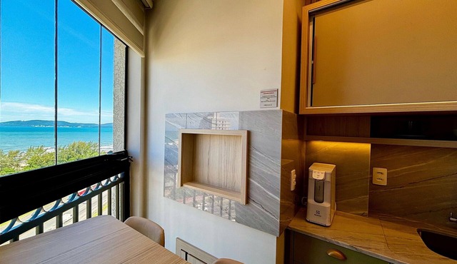 Fully Equipped Apartments With a Prime Location 600 m From Itapema Beach Lprs