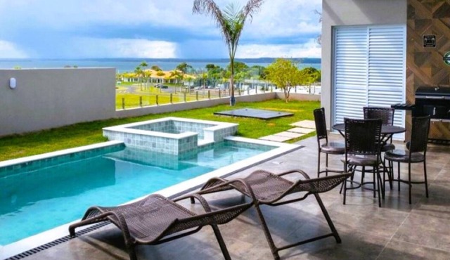 Graciosa - Piscina com Vista Para Represa e Clube