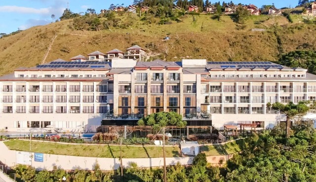 Gran Paradiso Resort in Campos do Jordão, family-friendly facilities with swimming pools.