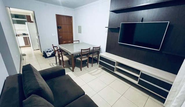 Great 2 Bedroom Apartment - Excellent Location