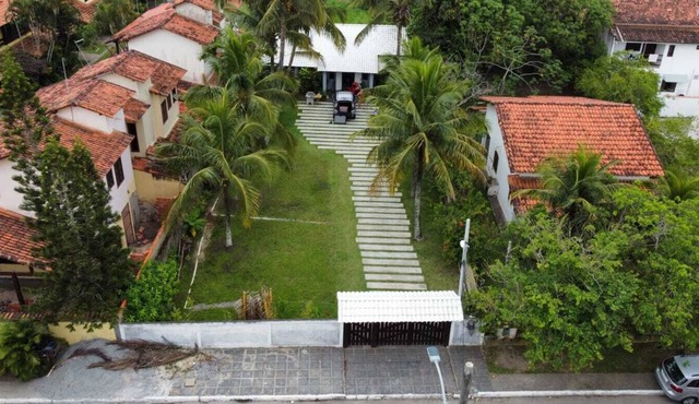 Great House recently renovated near Point do Surf