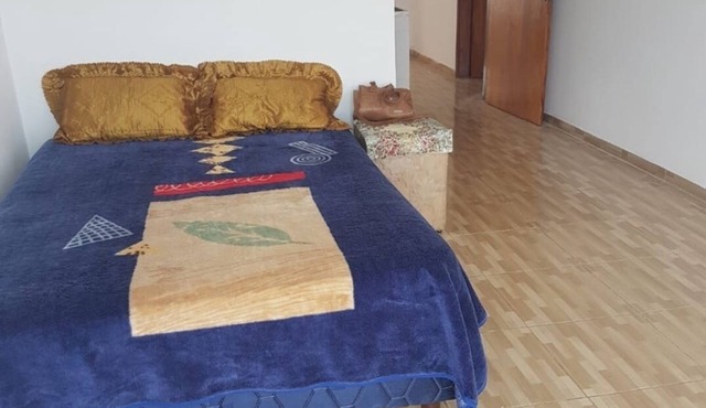 Habitación en Alquiler en el Centro de Encarnación con Baño Privado. Wifi Aire