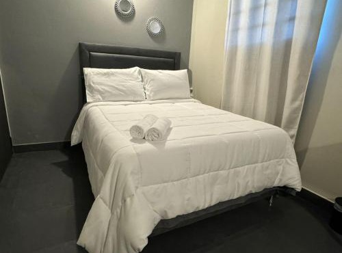 Habitación en el microcentro de asunción solo efectivo guaranies