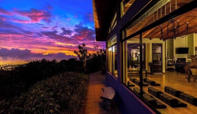 Heated Infinity Pool Villa, 6BR, 25Min SJO