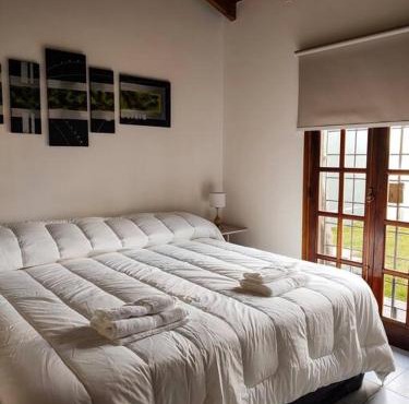 Hermosa casa a pasos de bodegas