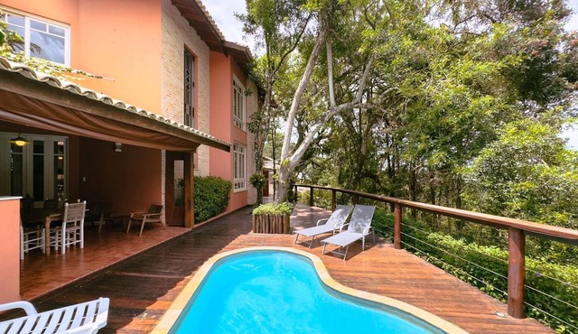 High-End House in Granja Viana – Gated Community