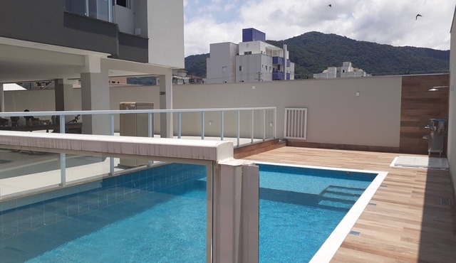 High Standard 2 Bedrooms 2 Bathrooms 2 Parking Spaces Pool WiFi AC Smart TV Network Balcony Gourmet