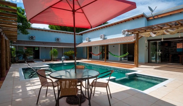 High standard villa with 6 suites and beach tennis court for friends and family!