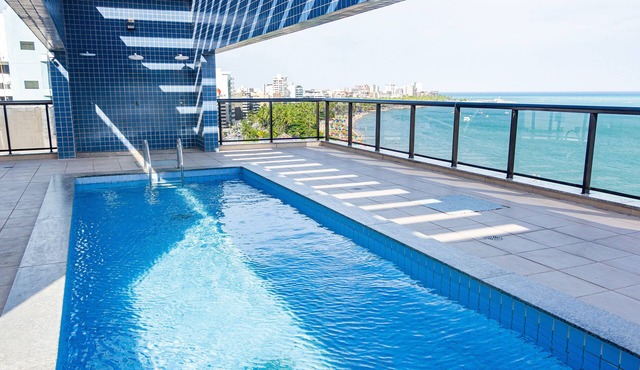 High standard duplex on the Pajuçara waterfront