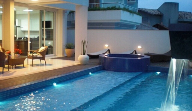 High standard Jurerê international house - 7 rooms - swimming pool - heated jacuzzi
