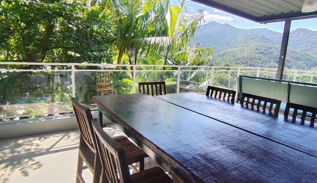 House with lounge balcony and panoramic view in Vargem Grande,