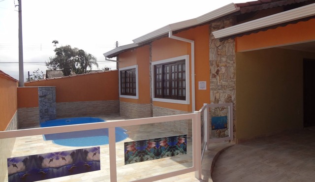 home w/pool w/3 bedrooms in Peruibe - en suite w/cable TV, WI-FI