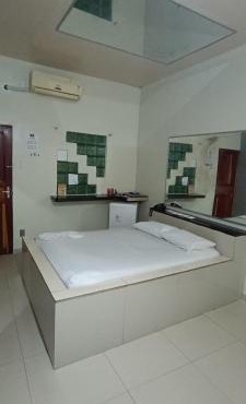Hospedagem na Linha do Equador