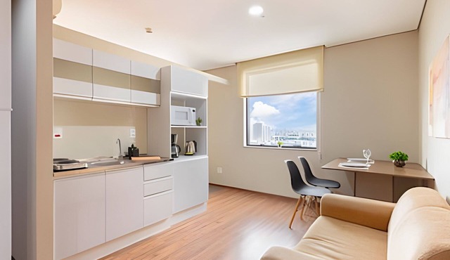 Hospedez - Spacious apartment w/cupboard ap1802