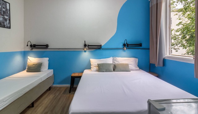 Hostel Leblon - private triple suite