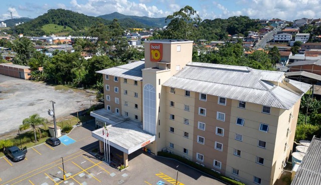 Hotel 10 Blumenau