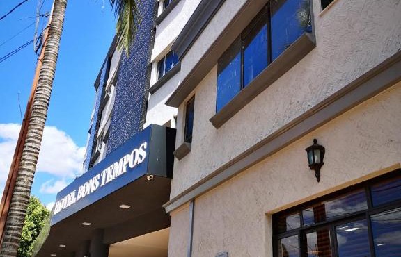 Hotel Bons Tempos