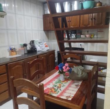 Hotel,Casa 2 quartos,sala,cozinha,suite,até 6 pessoas COP30 próximo aeroporto,hostel, home, House