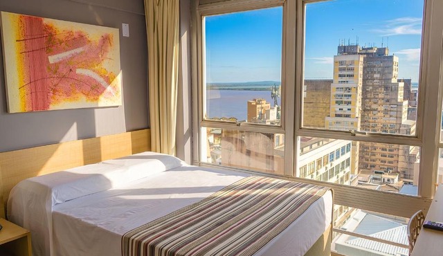 Hotel Dan Inn Express Porto Alegre - Próximo ao Complexo Santa Casa e Araújo Viana
