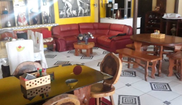 HOTEL E RESTAURANTE MAMÃE QUERO MAIS