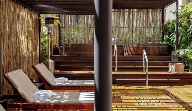 Hotel Emiliano