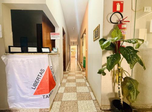 Hotel Izaura Centro Comercial Juruaia