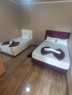 Hotel Lá Familia
