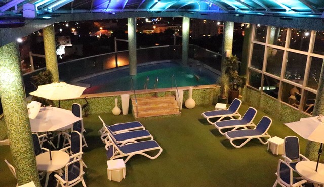 Hotel Luxsur
