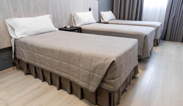 HOTEL M