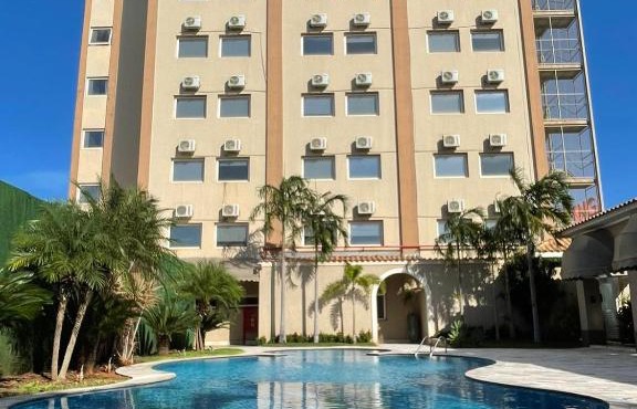 Hotel Oeste Plaza
