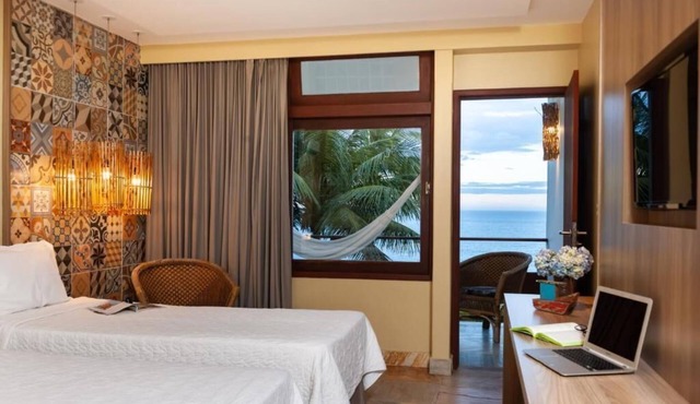 Hotel Pontal de Ubu