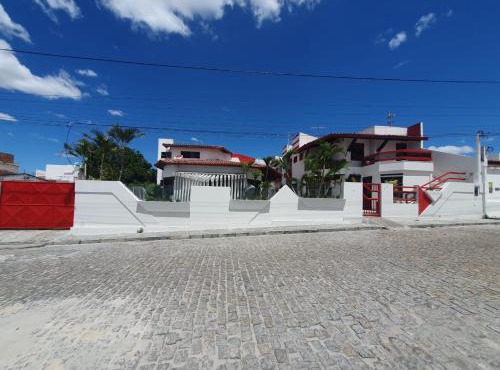 Hotel raizes