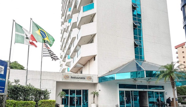 Hotel The Premium