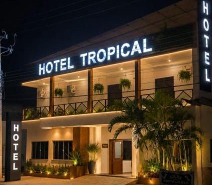 HOTEL TROPICAL