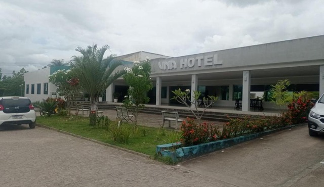 HOTEL UNA