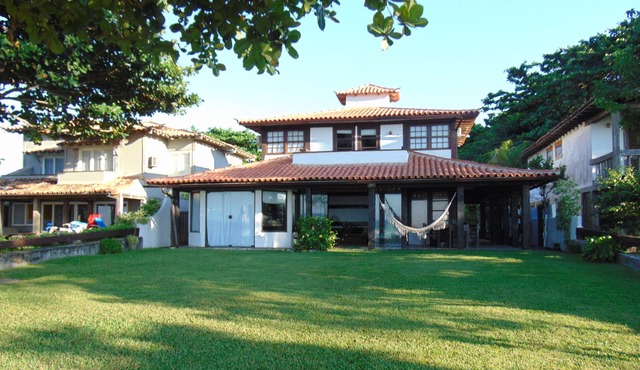 House 04 suites on the oceanfront of Geriba