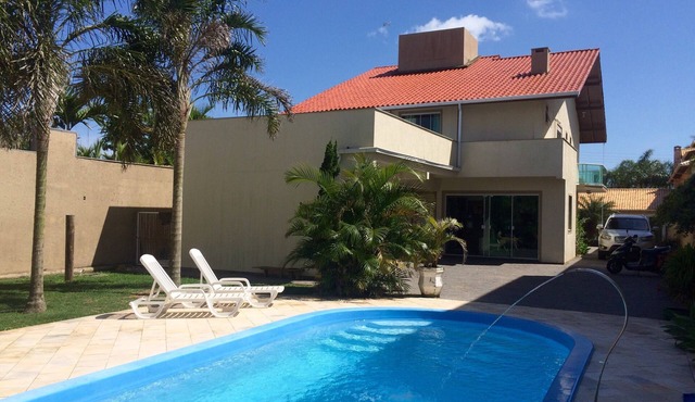 HOUSE 4 SUITES, IN CLOSED CONDO, FRONT SEA,