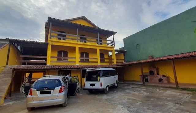 House 50m from the beach with a side view of the sea.