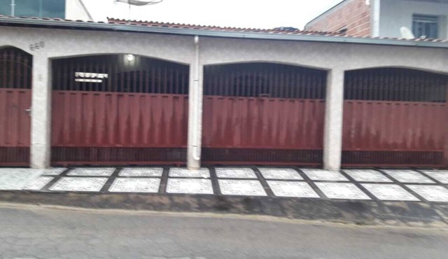House accommodates 10 people