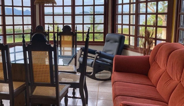 House by the Ibiraquera- Imbituba SC lagoon