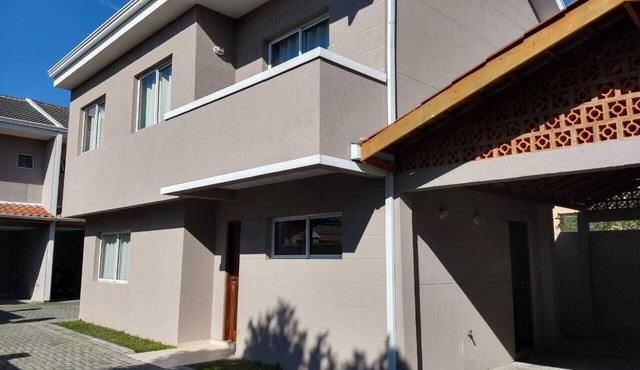 House Curitiba - 120sqm w /garage in Condominium